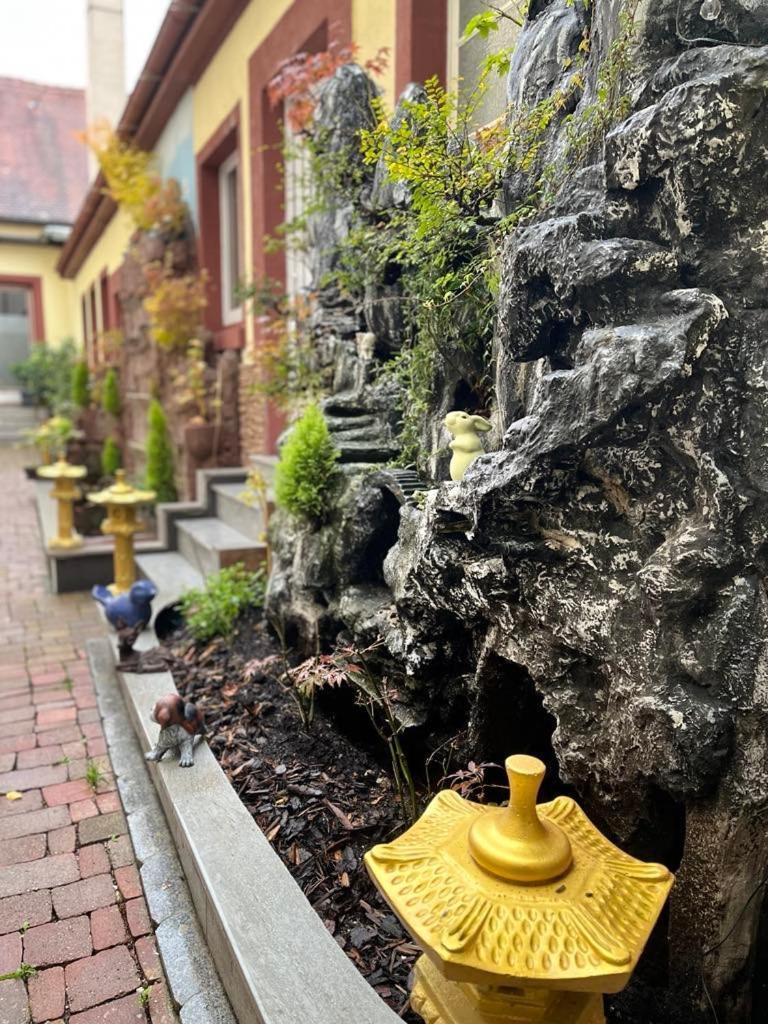 Trang Hotel ラシュタット エクステリア 写真