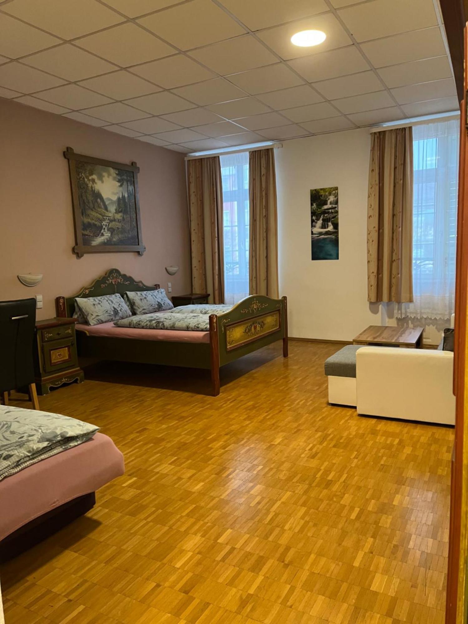 Trang Hotel ラシュタット エクステリア 写真